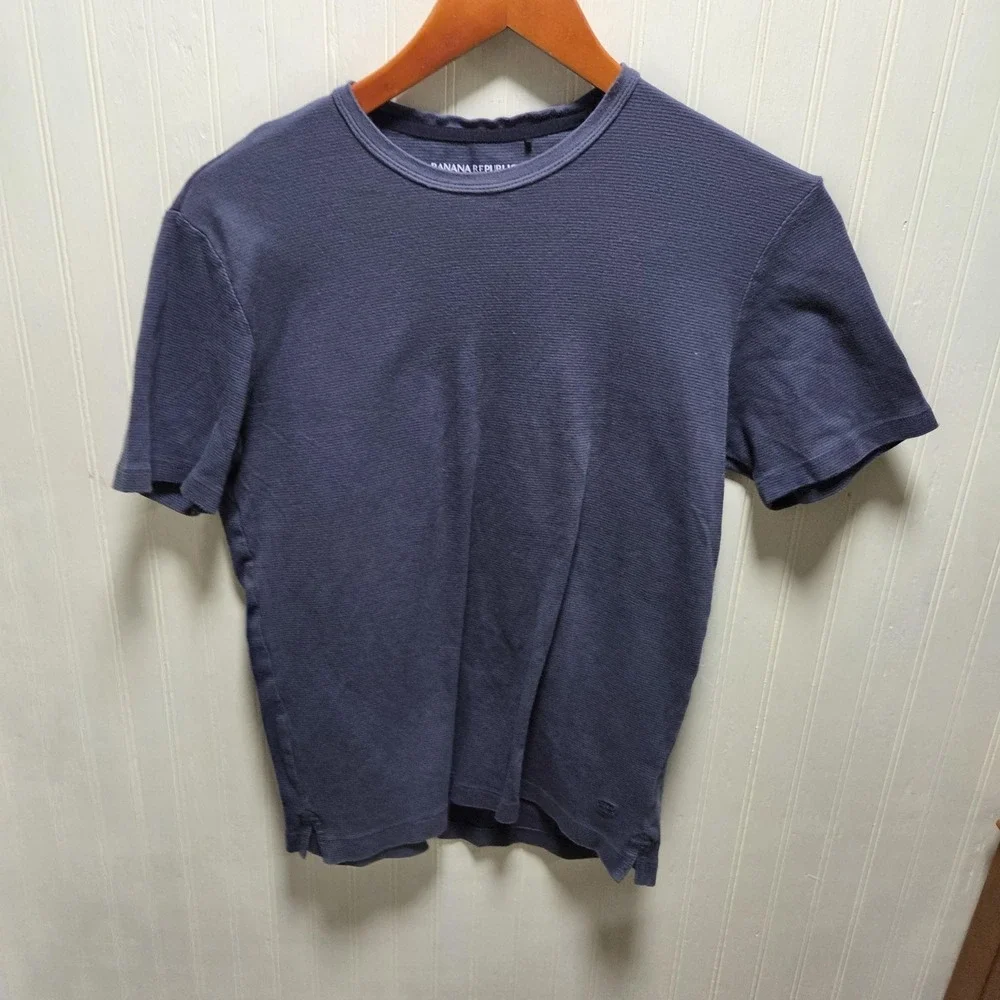 Banana Republic Shirt Mens Small Blue Luxe Touch Performance Tee Tagless Cotton